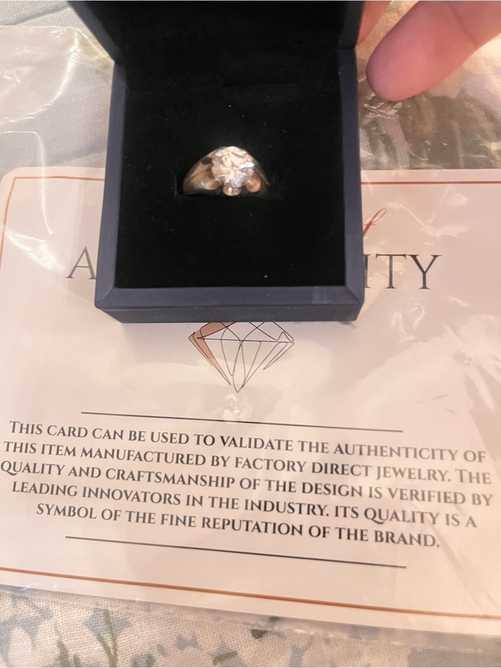 Silver-Tone Floral Statement Ring - White Center Stone size 8